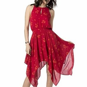 Miss Me Red split & flare sleeveless dress